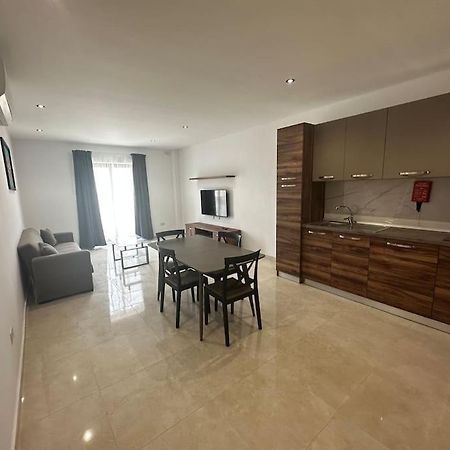 Duplex Penthouse In Gzira Sleeps 6 Apartment Exterior photo