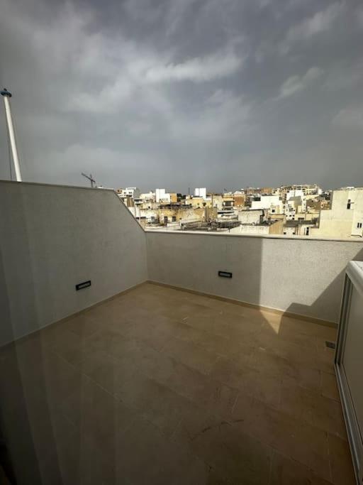 Duplex Penthouse In Gzira Sleeps 6 Apartment Exterior photo